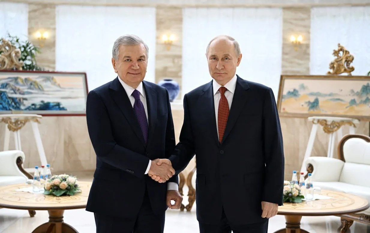 Лидеры Узбекистана и России провели телефонный разговор